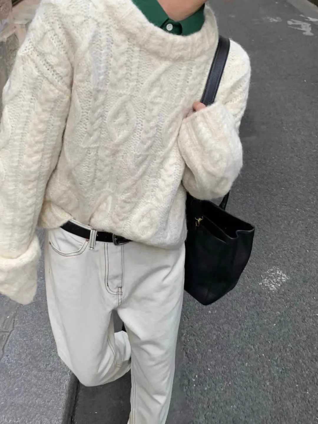 round neck thick outer sweater for women     S5057
