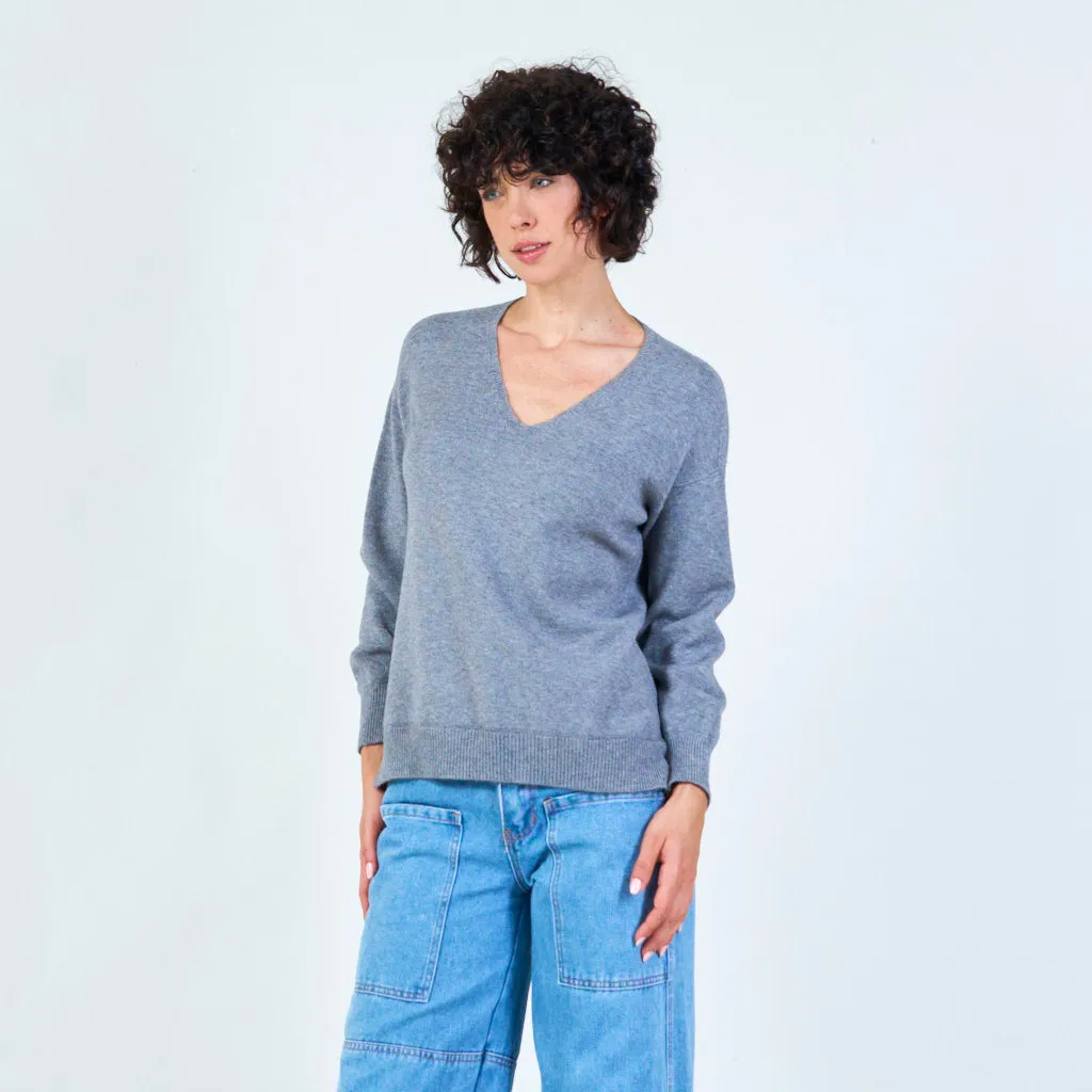 V-neck knit sweater with relaxed fit wholesale